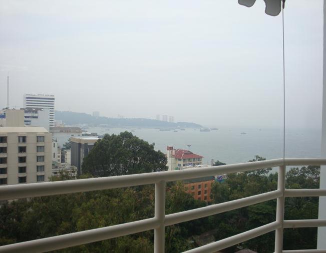 Appartamento Joy Shop At View Talay 6 Pattaya Esterno foto